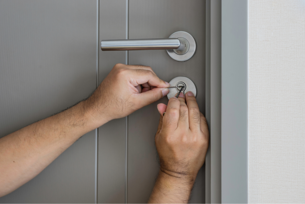 alt="professional Locksmith near me"